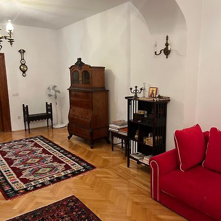 Casa Livia Brasov Leilighet Eksteriør bilde