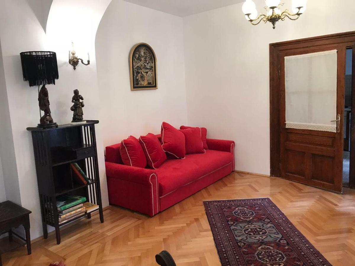 Casa Livia Brasov Leilighet Eksteriør bilde